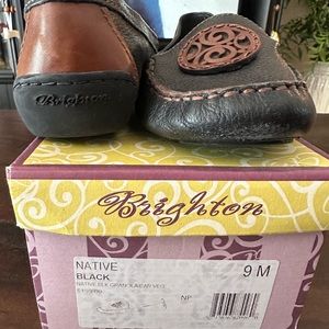 Brighton Native Loafers sz9